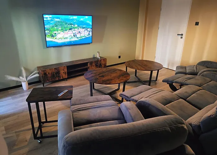 Apartment Wroclawska 5 *